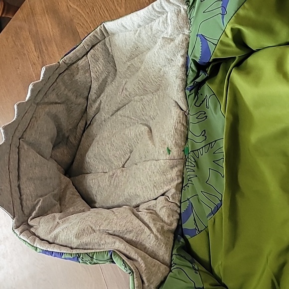 Children Puffer Vest Boys 6-7 years Green Dinosaur print Casual lightweight - Picture 8 of 11